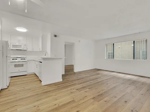 5257 Willowcrest Ave, North Hollywood, CA 91601