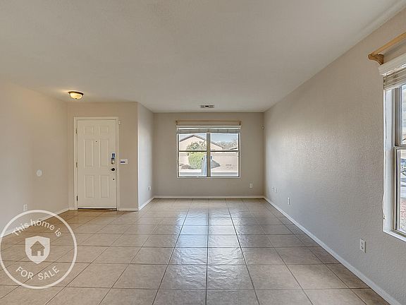 2nd image of 673 W Prickly Pear Dr