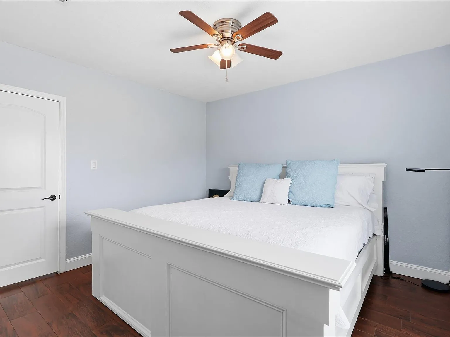 3 bed, 1600 sqft, $1,995 — Photo 3