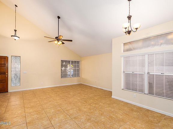 4th image of 3219 E Silverwood Dr