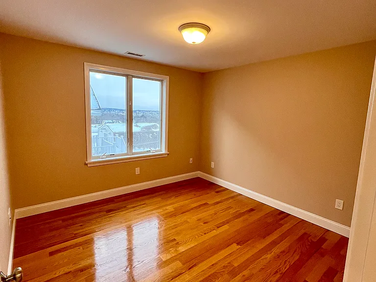 31 Rand St #2 — Photo 9