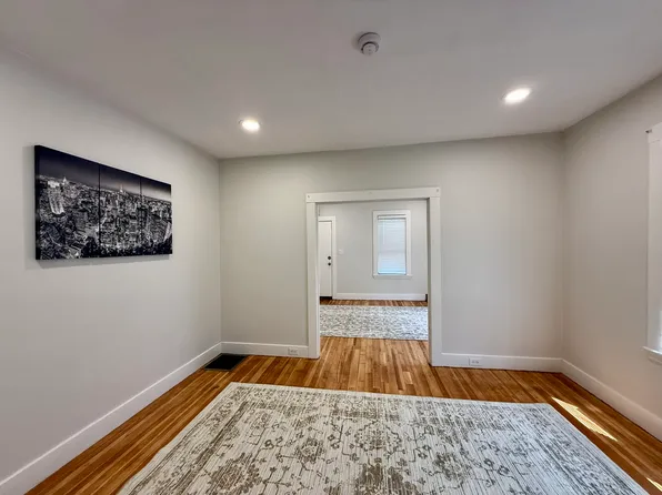 942 Highland Ave, Medford, MA 02155