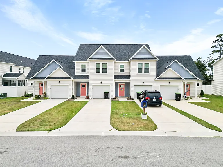 124 Bridge Point Cir — Photo 43