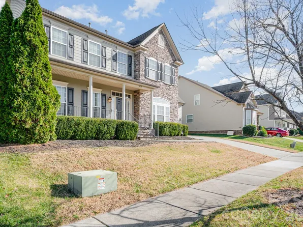 16121 Grassy Creek Dr, Huntersville, NC 28078