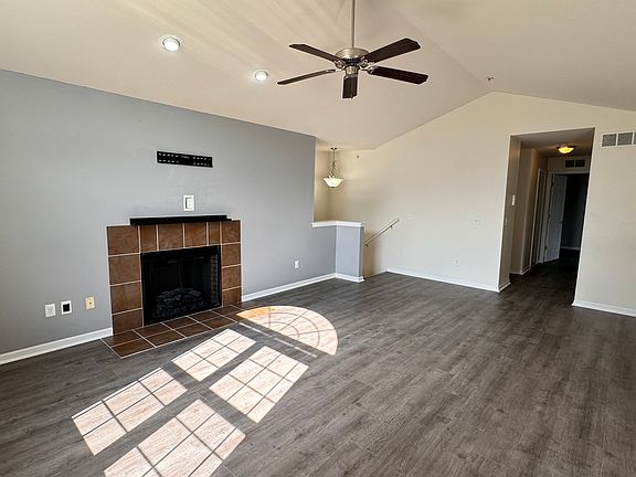 3rd image of 48416 Maplehurst Dr