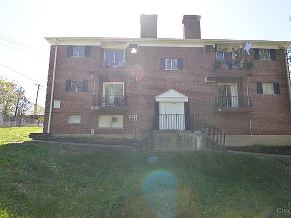 2nd image of 2323 Beechmont Ave
