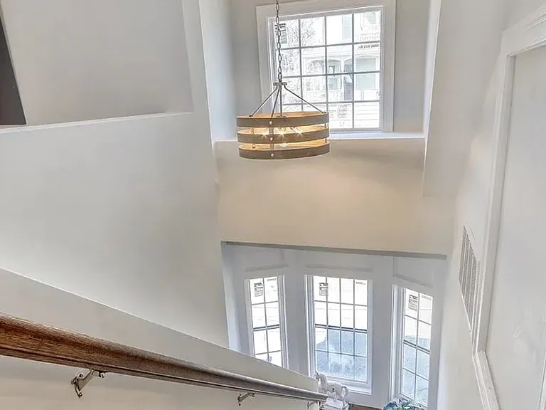 7 Hillside Ave #3 — Photo 10