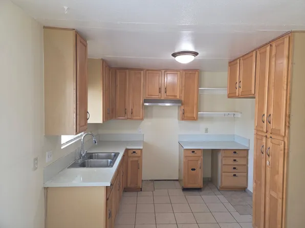 1431 S Park Ave #C, Pomona, CA 91766