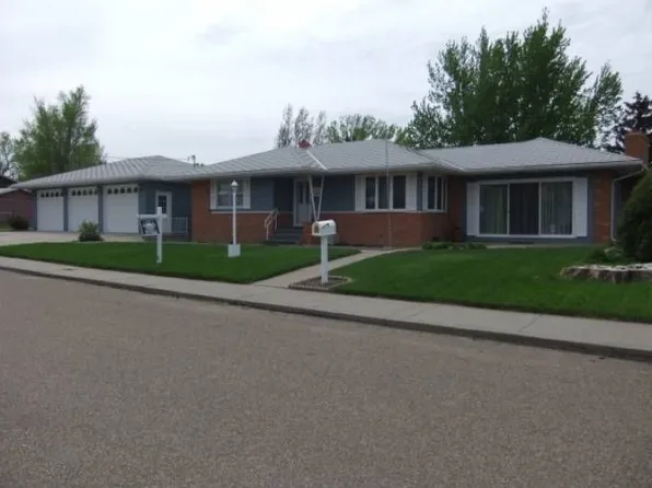 237 Glenwood Ave, Glendive, MT 59330