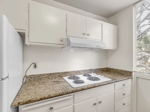 1550 Walnut St APT 3, Berkeley, CA 94709