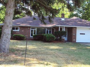 25500 Highland Rd, Richmond Heights, OH 44143