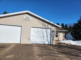 123 Princeton Dr #2, Elk Mound, WI 54739