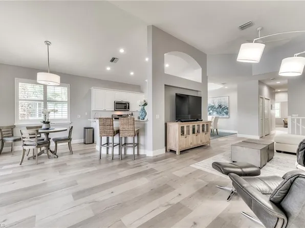 9181 Palmetto Ridge DR #202, ESTERO, FL 34135