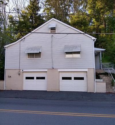3rd image of 76 Pottsville St
