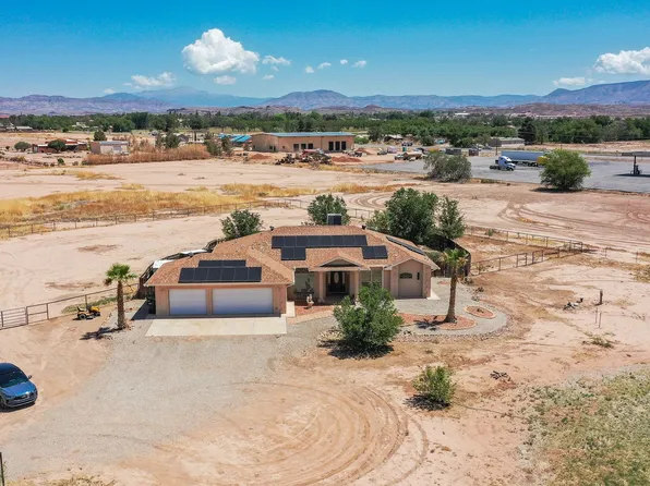 5 Mirasol Ln, Tularosa, NM 88352