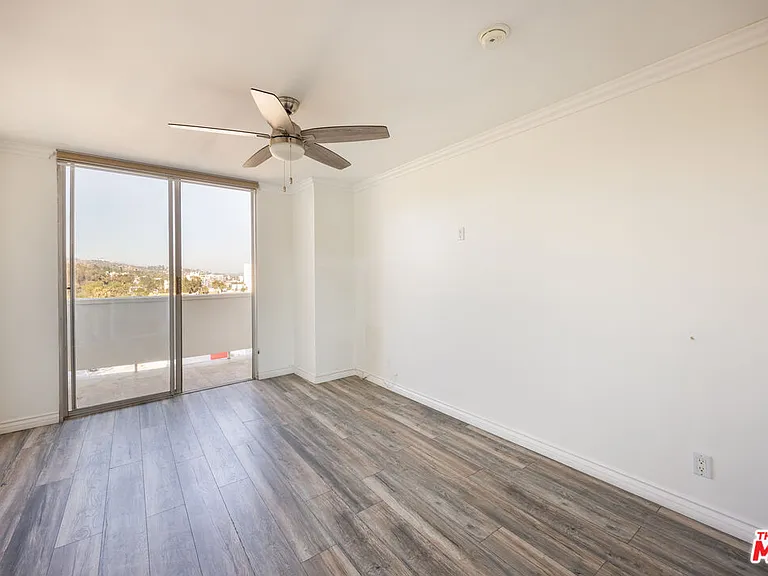 7250 Franklin Ave #702 — Photo 11