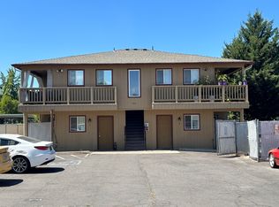 38 Lewis Ave, Medford, OR 97501