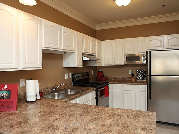 3rd image of 303 Helen Keller Blvd APT D346