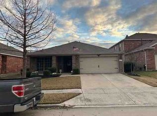 924 Lake Forest Trl, Little Elm, TX 75068