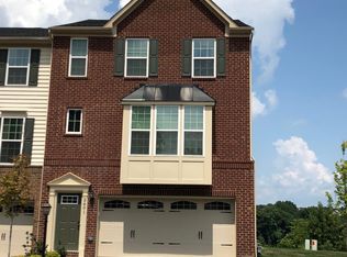 2601 Pointe View Dr, Mars, PA 16046