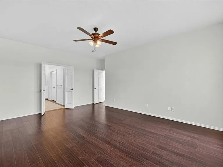 11068 Downbrook Dr — Photo 10