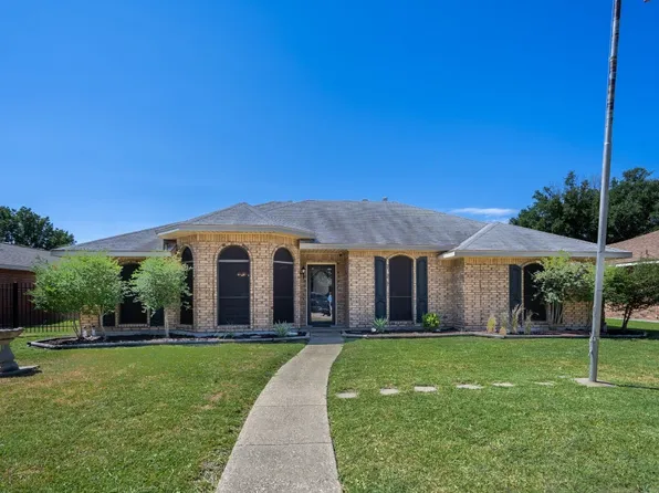 3506 Christopher Dr, Rowlett, TX 75088