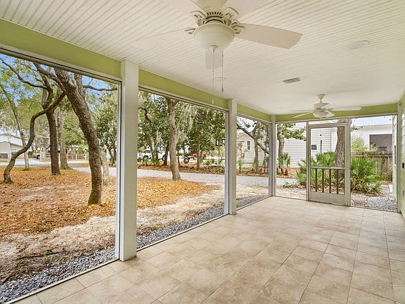 5th image of 128 Bay Magnolia Ln