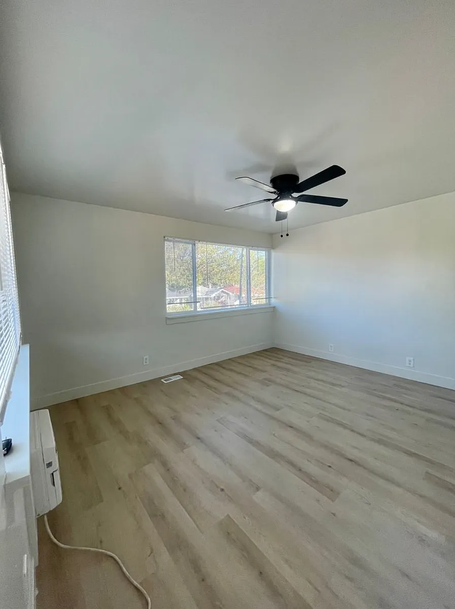Building Photo - 1340 S 200 E #9
