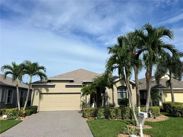 9269 Palm Island CIR, NORTH FORT MYERS, FL 33903