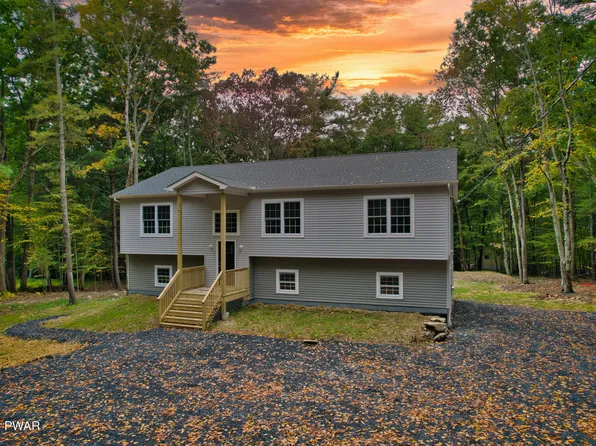 105 Spicebush Ln, Milford, PA 18337