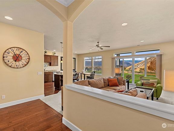 3rd image of 9246 Canyon Drive NW