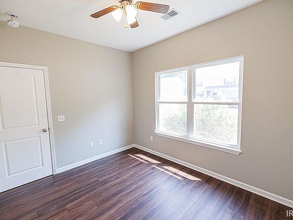 5th image of 564 S Fieldstone Blvd