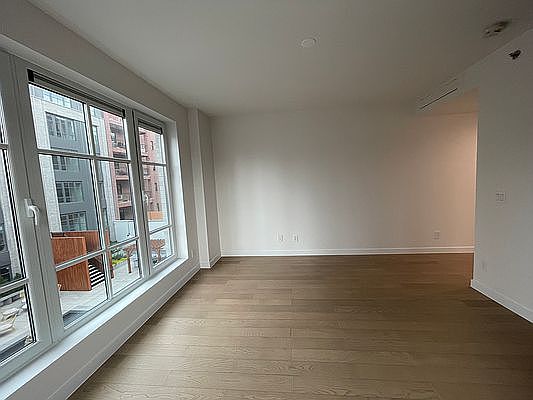 5th image of 37-26 32nd St #4N