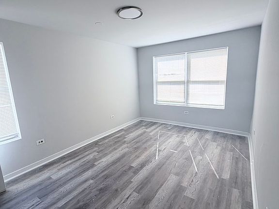 5th image of 2123 S 51st Ct #G5