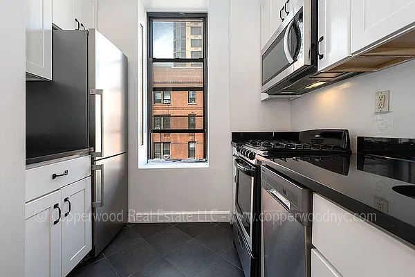 Rented by Copperwood Real Estate | media 8