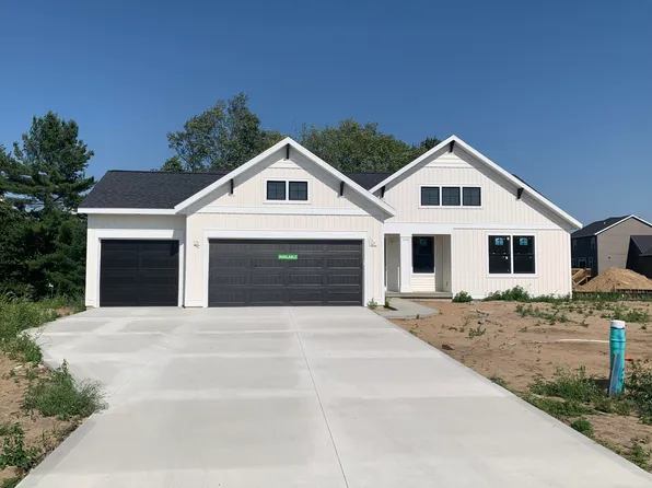 12710 Manchester Dr, Grand Haven, MI 49417