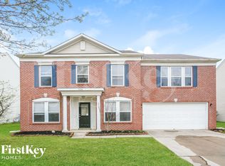 14216 Country Breeze Ln, Fishers, IN 46038