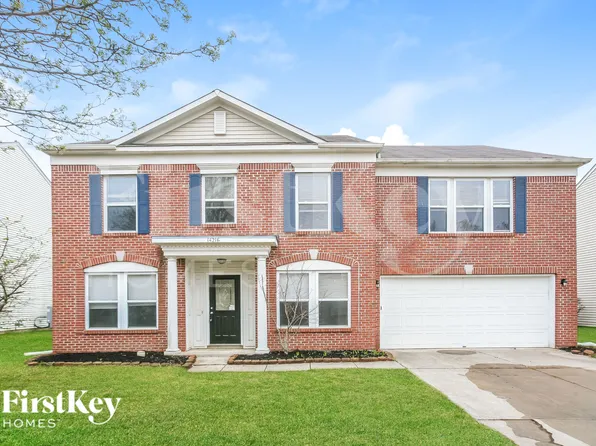14216 Country Breeze Ln, Fishers, IN 46038