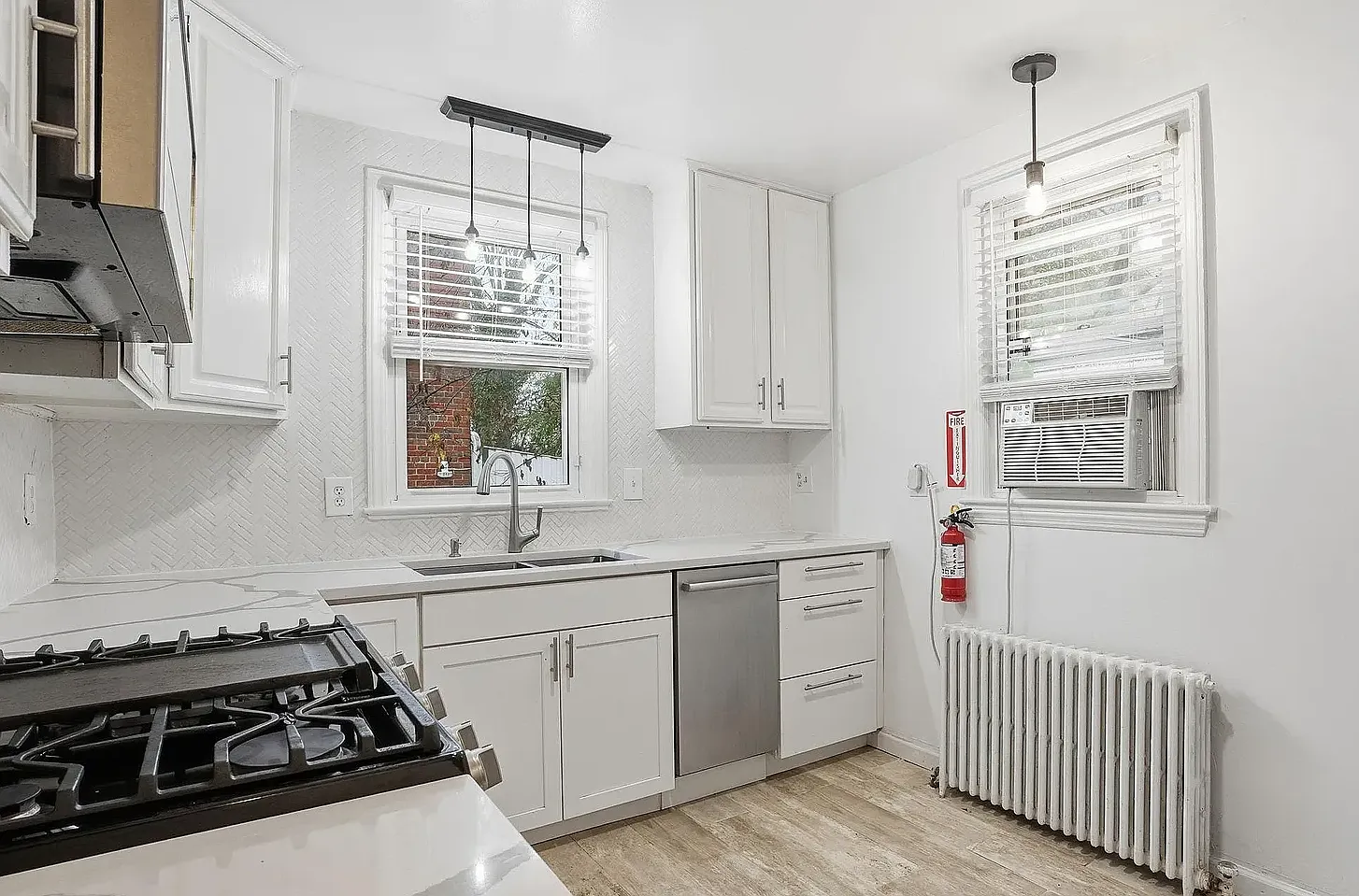 3 bed, 1687 sqft, $2,850 — Photo 3