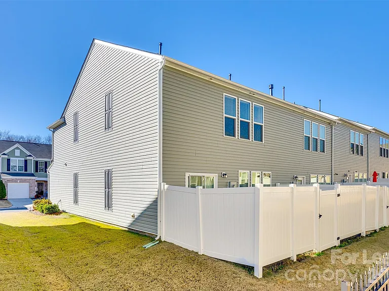 524 Hunters Dance Rd — Photo 26
