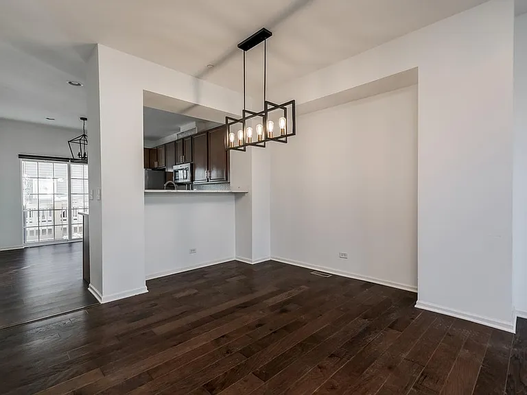 220 Laurel Ave — Photo 5