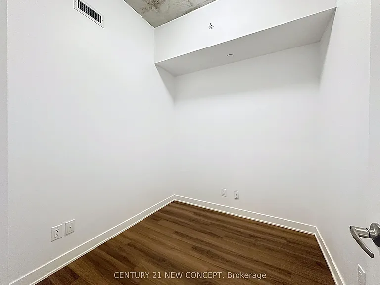 210 Simcoe St #1909 — Photo 7
