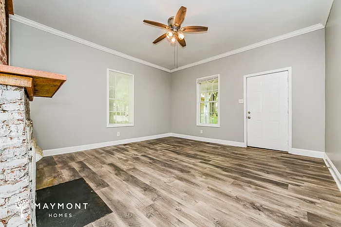 3 bed, 2.0 bath, 1506 sqft, $1,545 — Photo 3