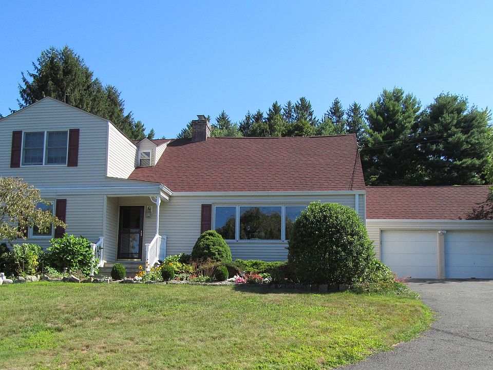 1st image of 30 Larrys Ln