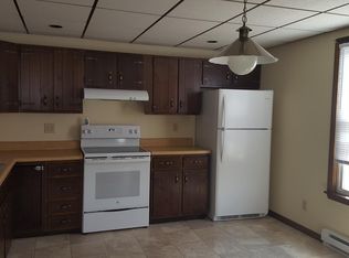1074 Main St FLOOR 2, Sanford, ME 04073