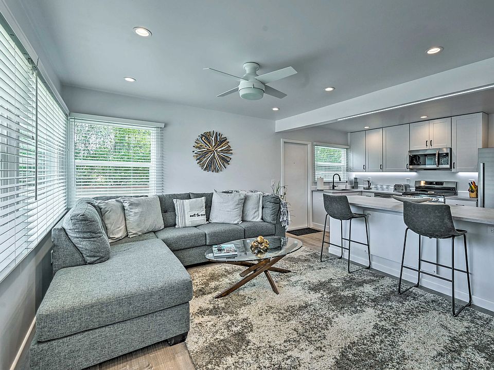 Living/Kitchen
