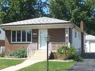 17328 Burnham Ave, Lansing, IL 60438
