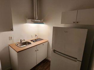 550 Roxbury Dr, Riverdale, GA 30274