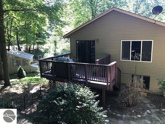 3rd image of 3451 Tibbets Dr