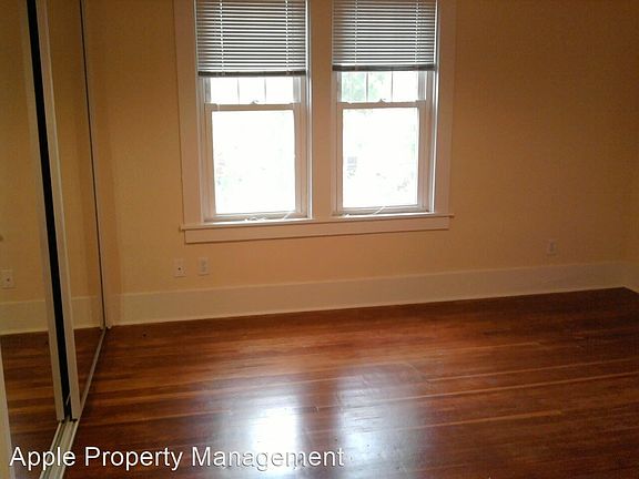 4th image of 3219 Franklin Ave E APT 2